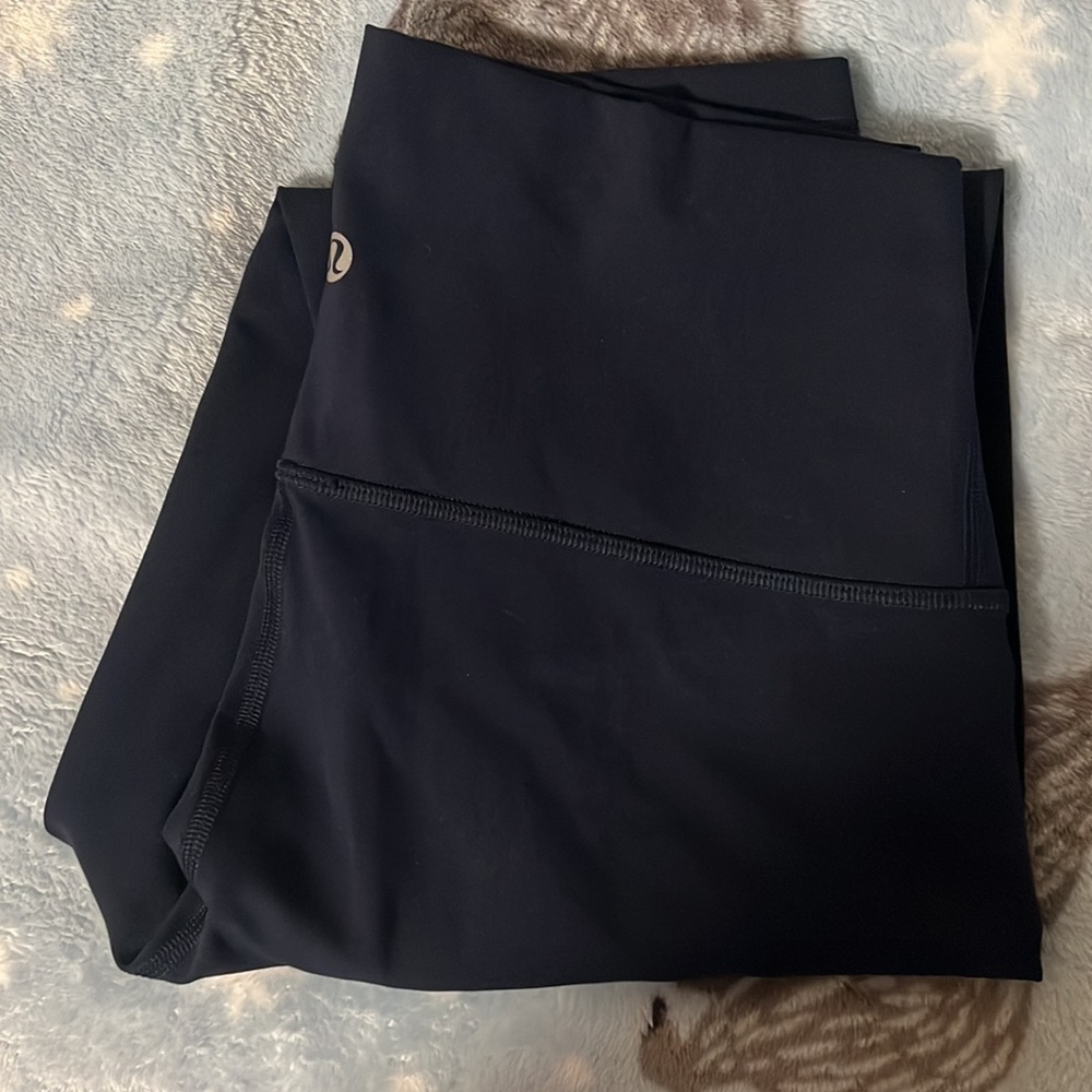 NWOT Lululemon Wonder Under Size 8 25”